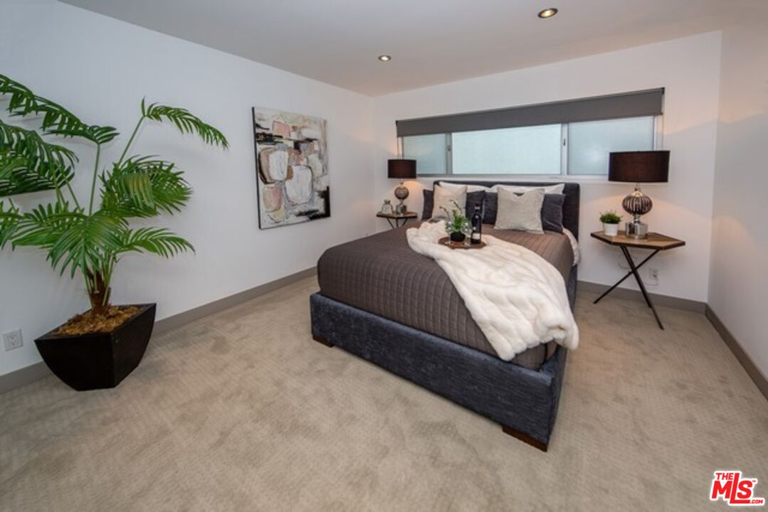11657 Chenault St Unit: 104 -105