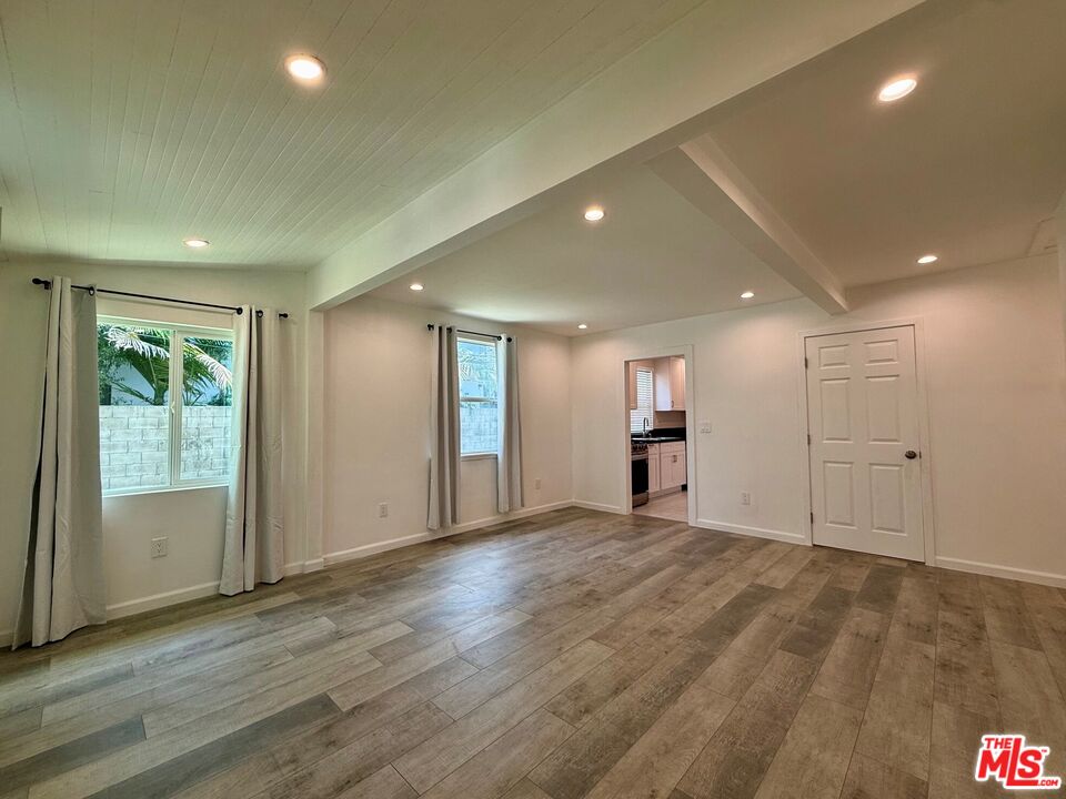 1438 11th St Unit: B