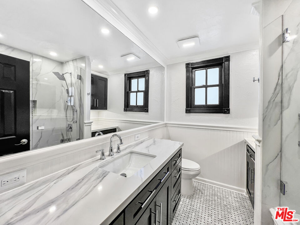 1118 Cardiff Ave Unit: 7