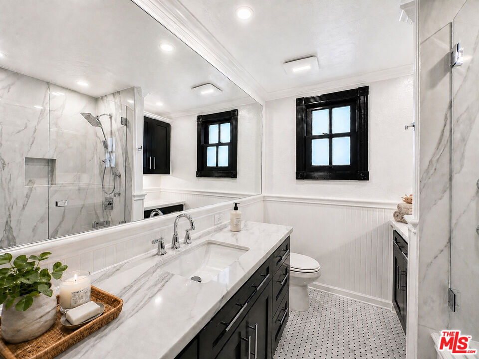 1118 Cardiff Ave Unit: 7