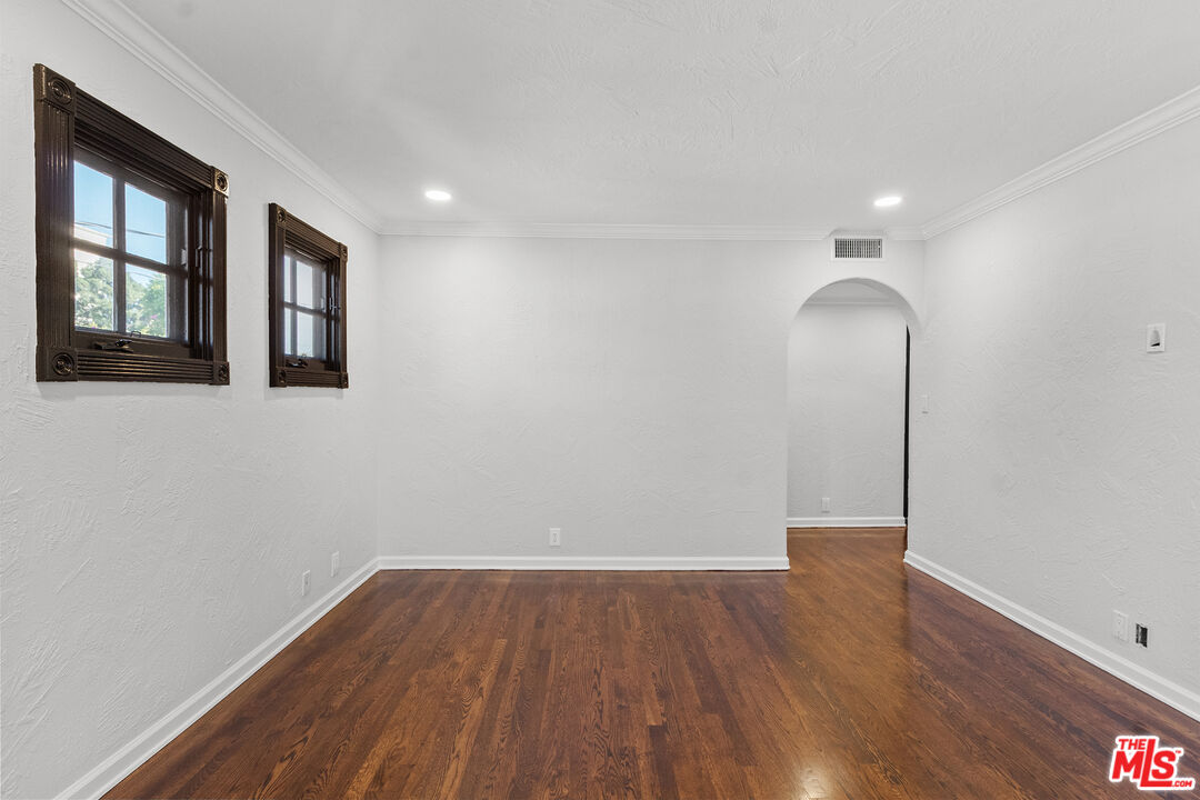 1118 Cardiff Ave Unit: 7