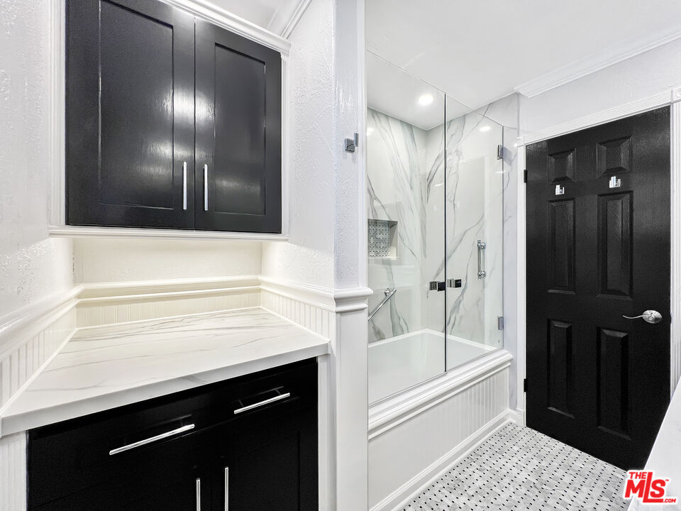 1118 Cardiff Ave Unit: 7