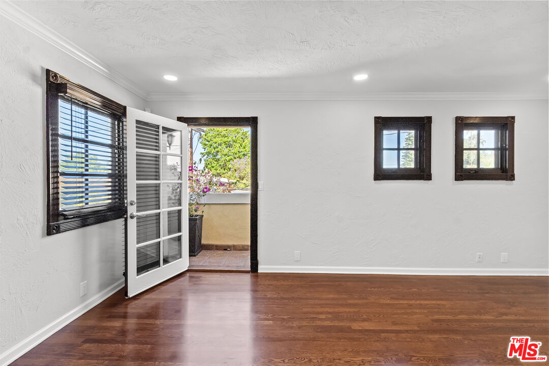 1118 Cardiff Ave Unit: 7