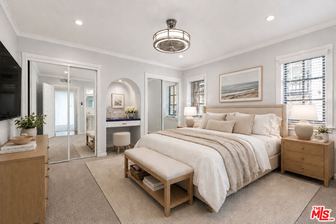 910 Alfred St Unit: 4