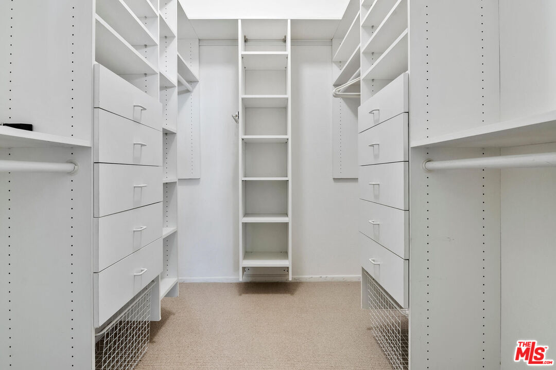 2131 Century Park Ln Unit: 118