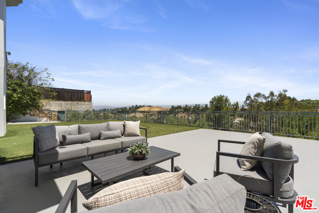 4726 San Sebastian Dr
