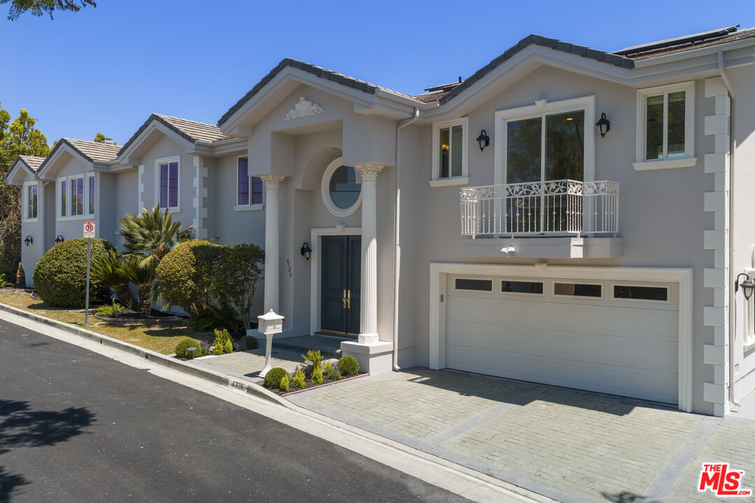 4726 San Sebastian Dr