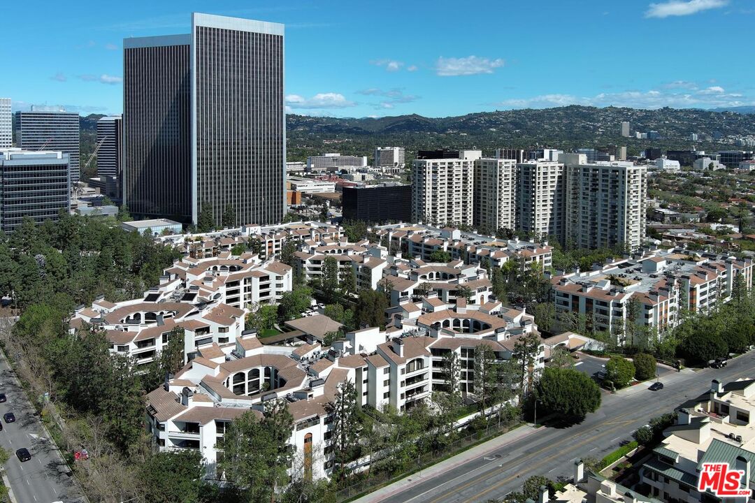 2112 Century Park Ln Unit: 107