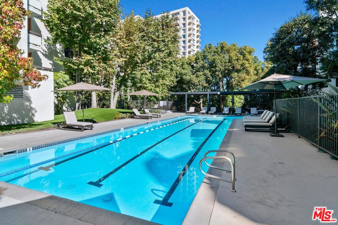 2112 Century Park Ln Unit: 107