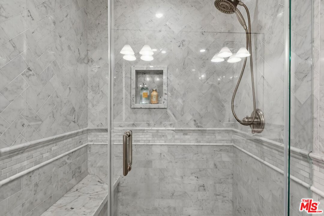 2112 Century Park Ln Unit: 107