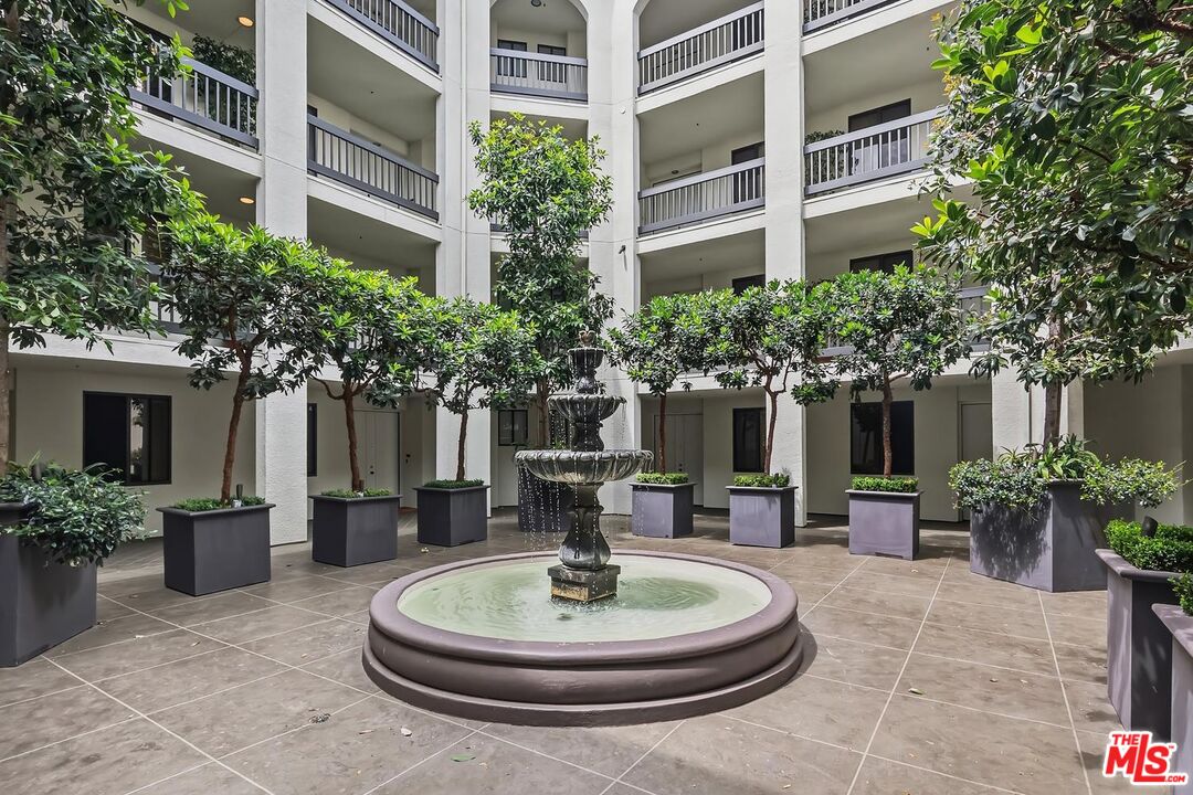 2112 Century Park Ln Unit: 107