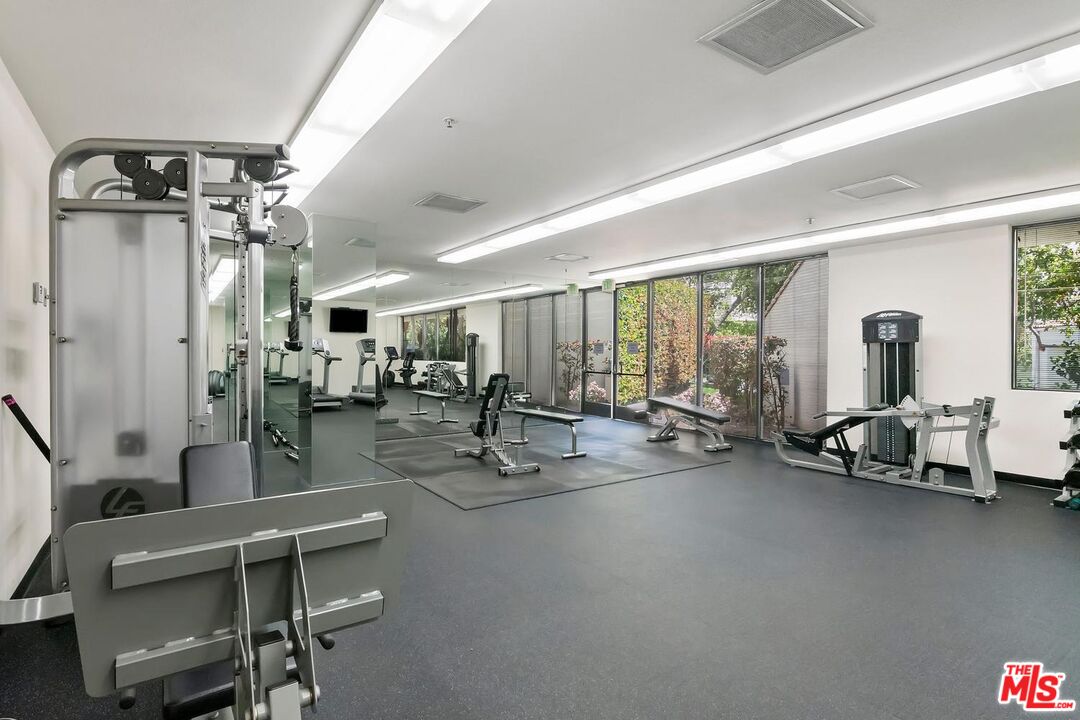 2112 Century Park Ln Unit: 107
