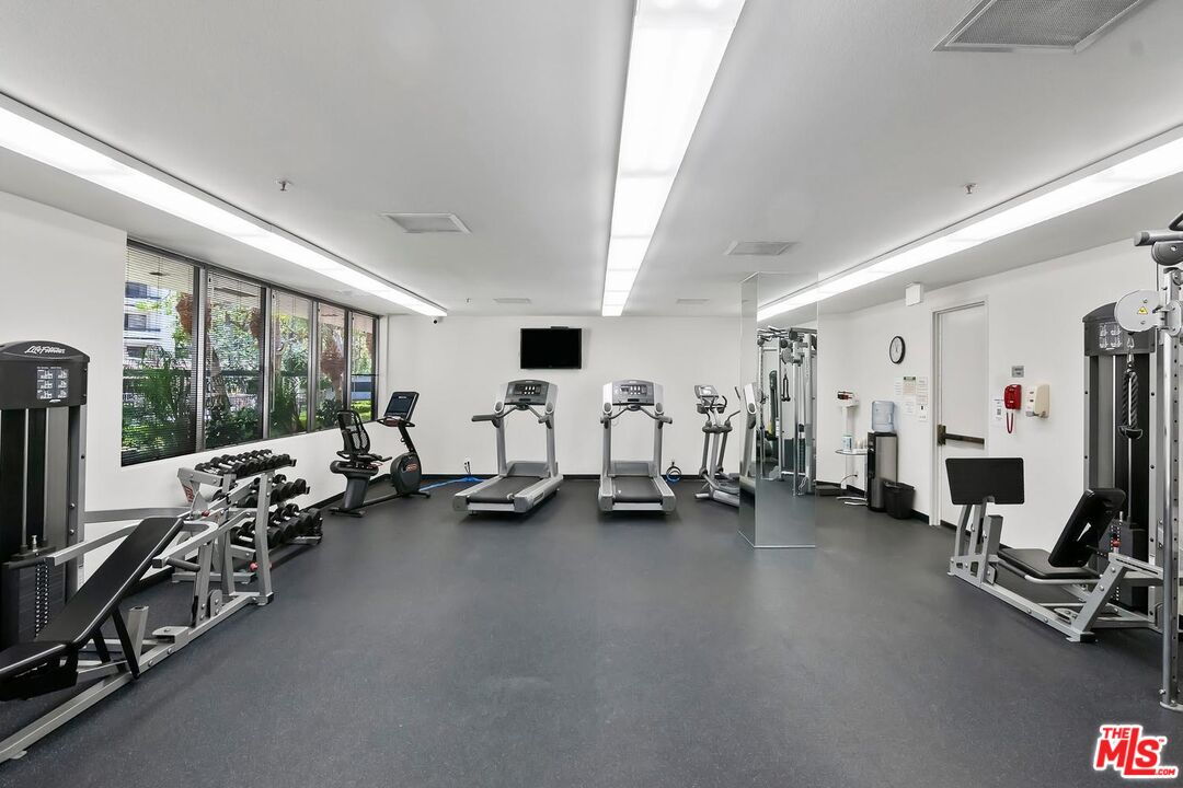 2112 Century Park Ln Unit: 107
