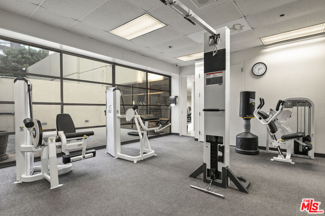 600 W 9th St Unit: 814