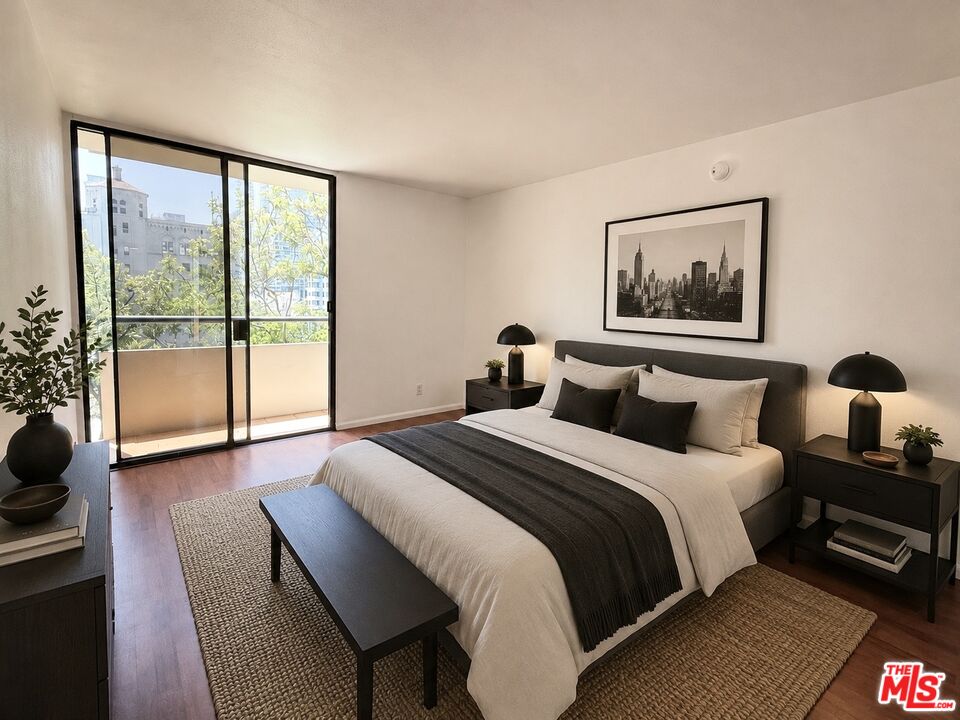 600 W 9th St Unit: 814