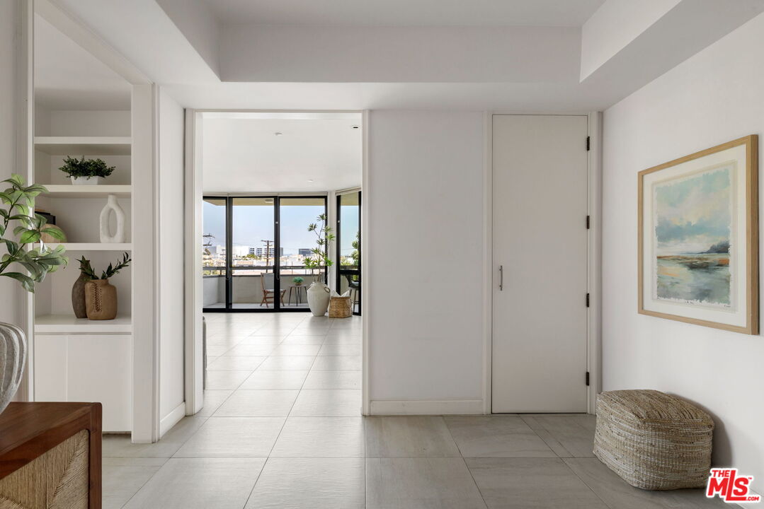 300 N Swall Dr Unit: 307