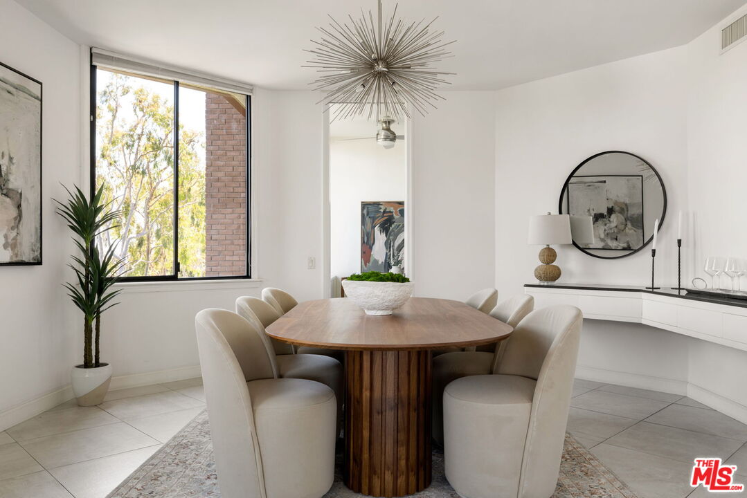 300 N Swall Dr Unit: 307