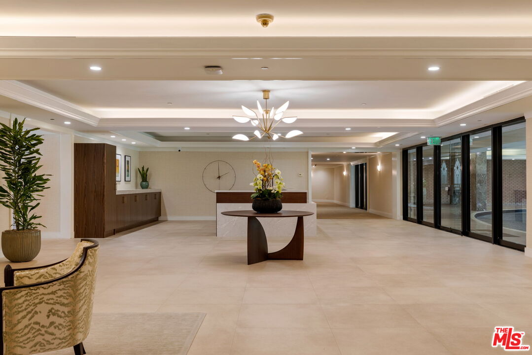 300 N Swall Dr Unit: 307