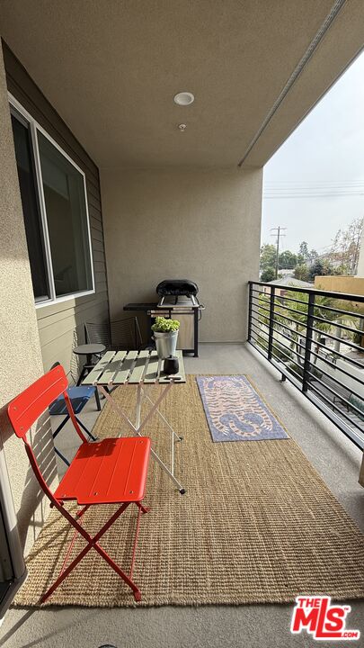 5079 Cedar Ave