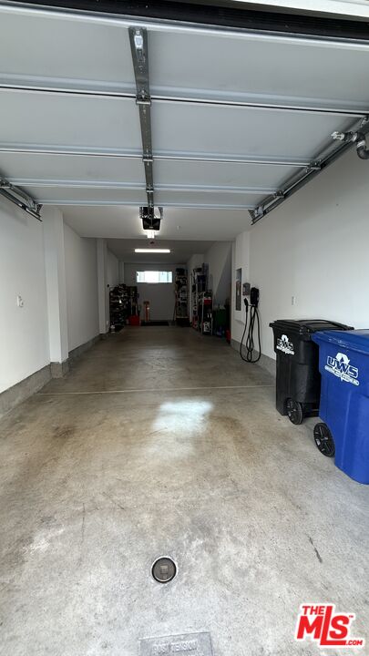 5079 Cedar Ave