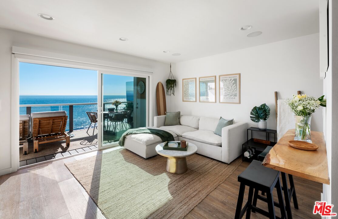 20638 Pacific Coast Hwy Unit: 9-