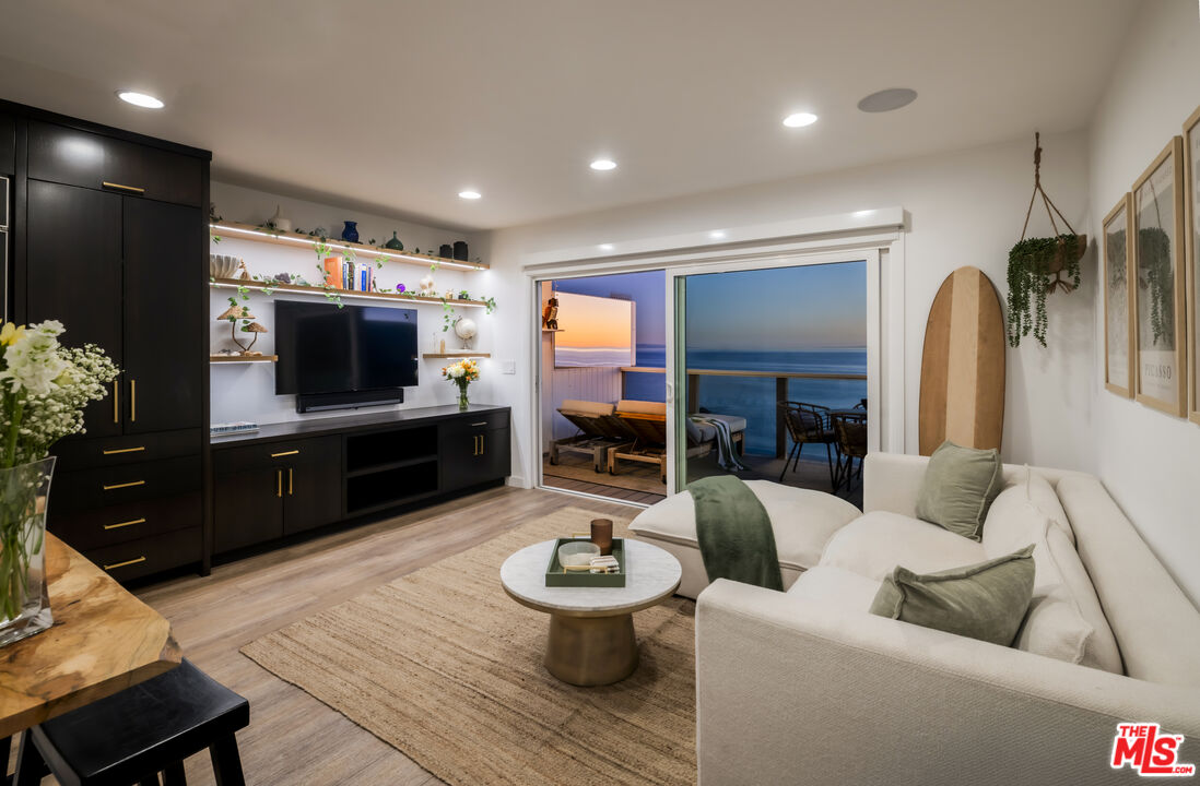 20638 Pacific Coast Hwy Unit: 9-