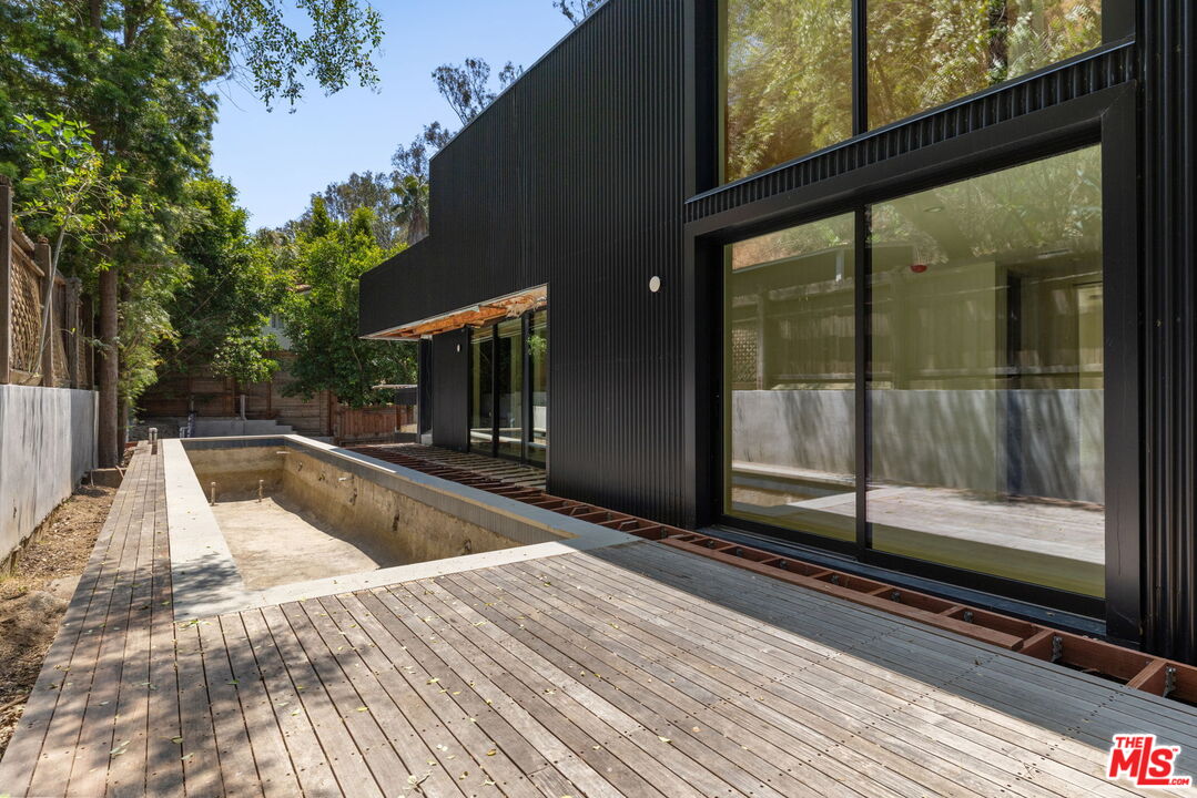 1956 Laurel Canyon Rd