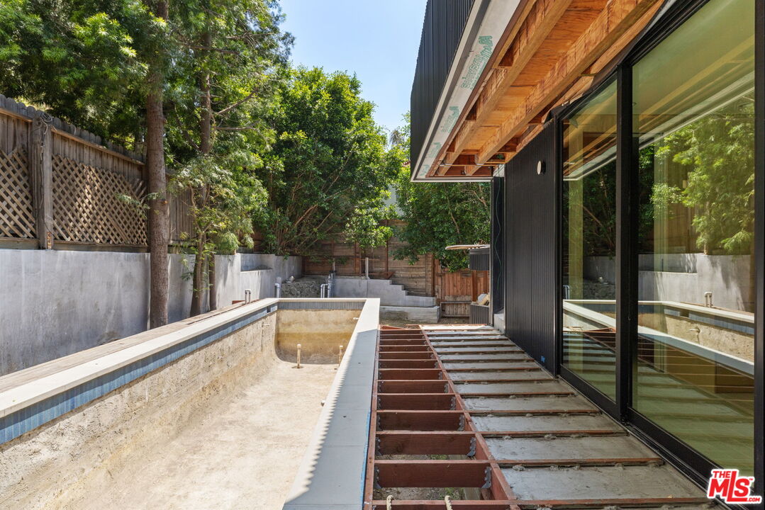 1956 Laurel Canyon Rd