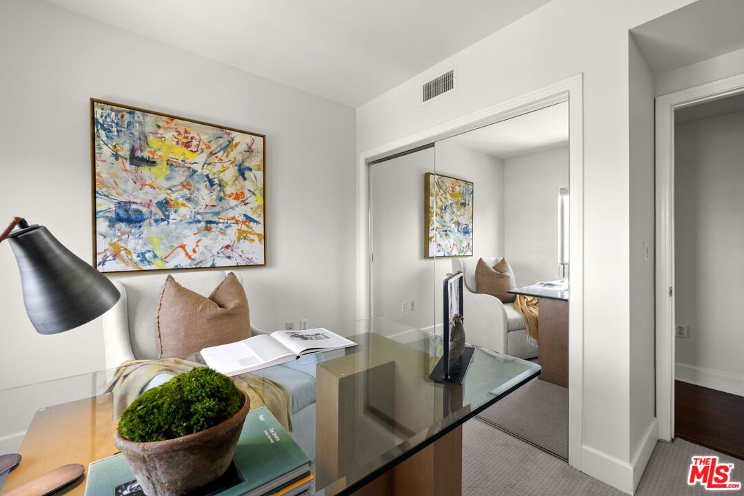 1409 Armacost Ave Unit: PH2