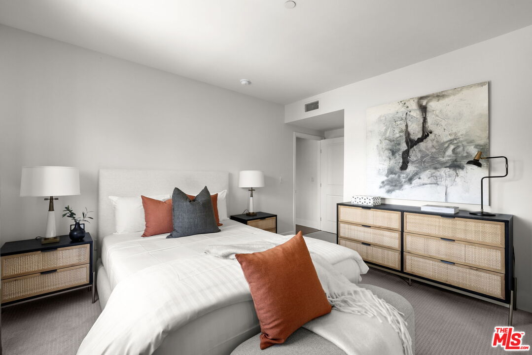 1409 Armacost Ave Unit: PH2