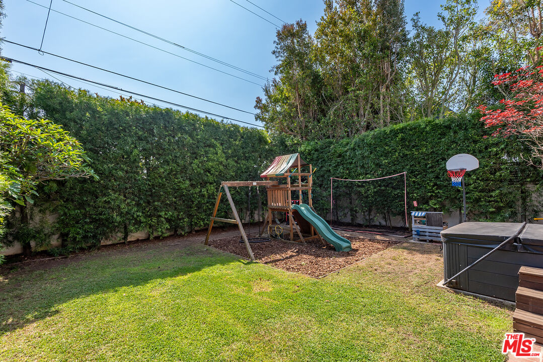 8128 Regis Way