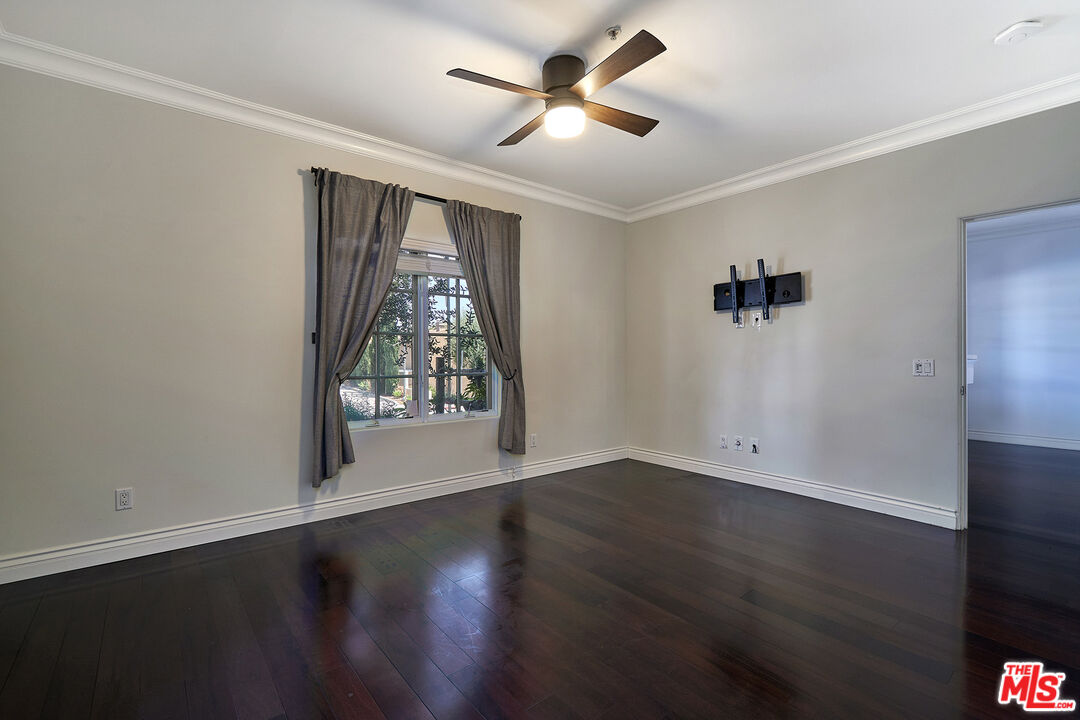 851 N San Vicente Blvd Unit: 102