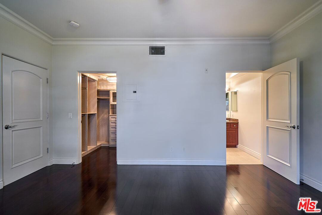 851 N San Vicente Blvd Unit: 102