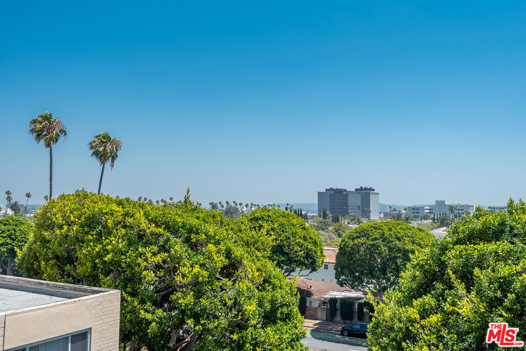 318 N Maple Dr Unit: 506