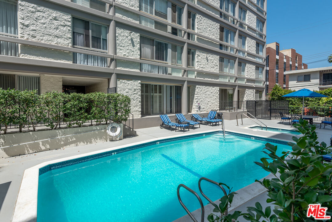 318 N Maple Dr Unit: 506