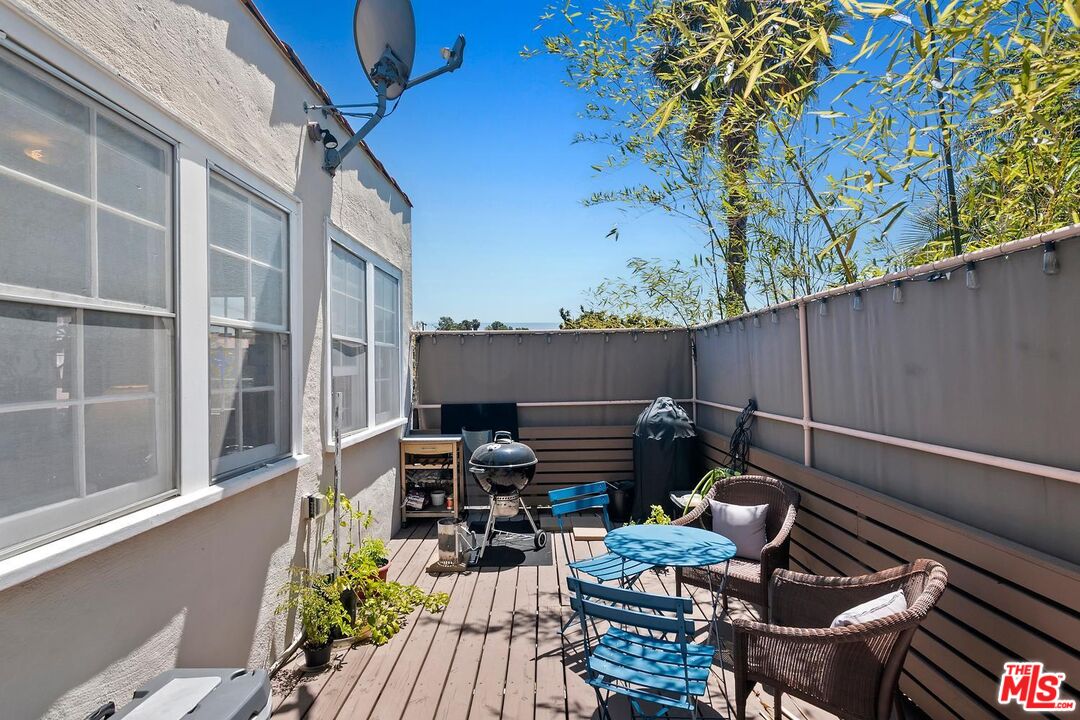 1107 S Citrus Ave