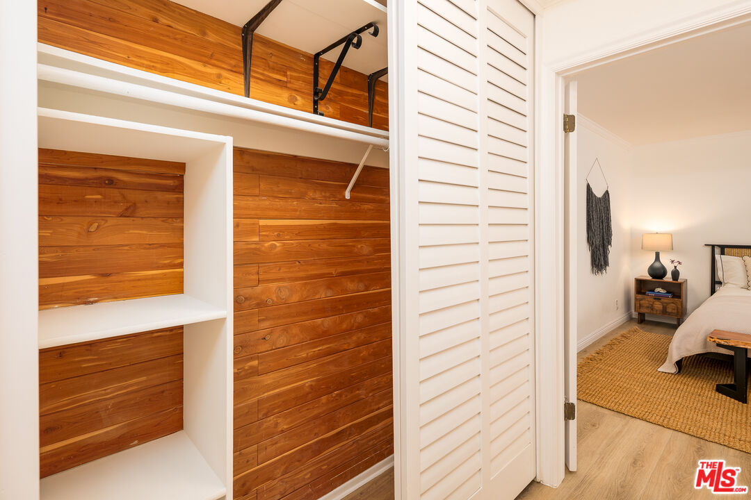 365 Burchett St Unit: 312