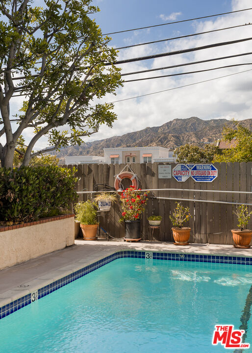365 Burchett St Unit: 312