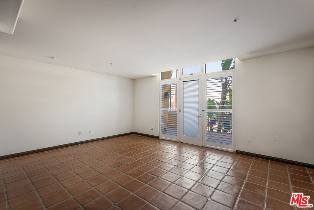 360 W Avenue 26 Unit: 100