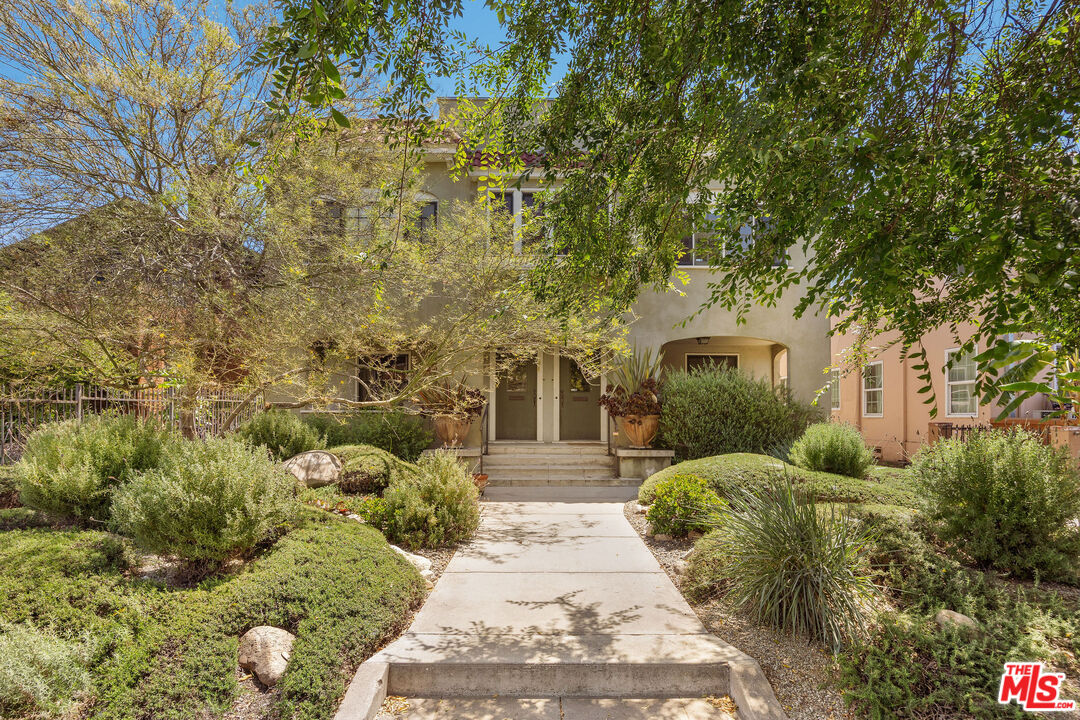 1532 4th Ave