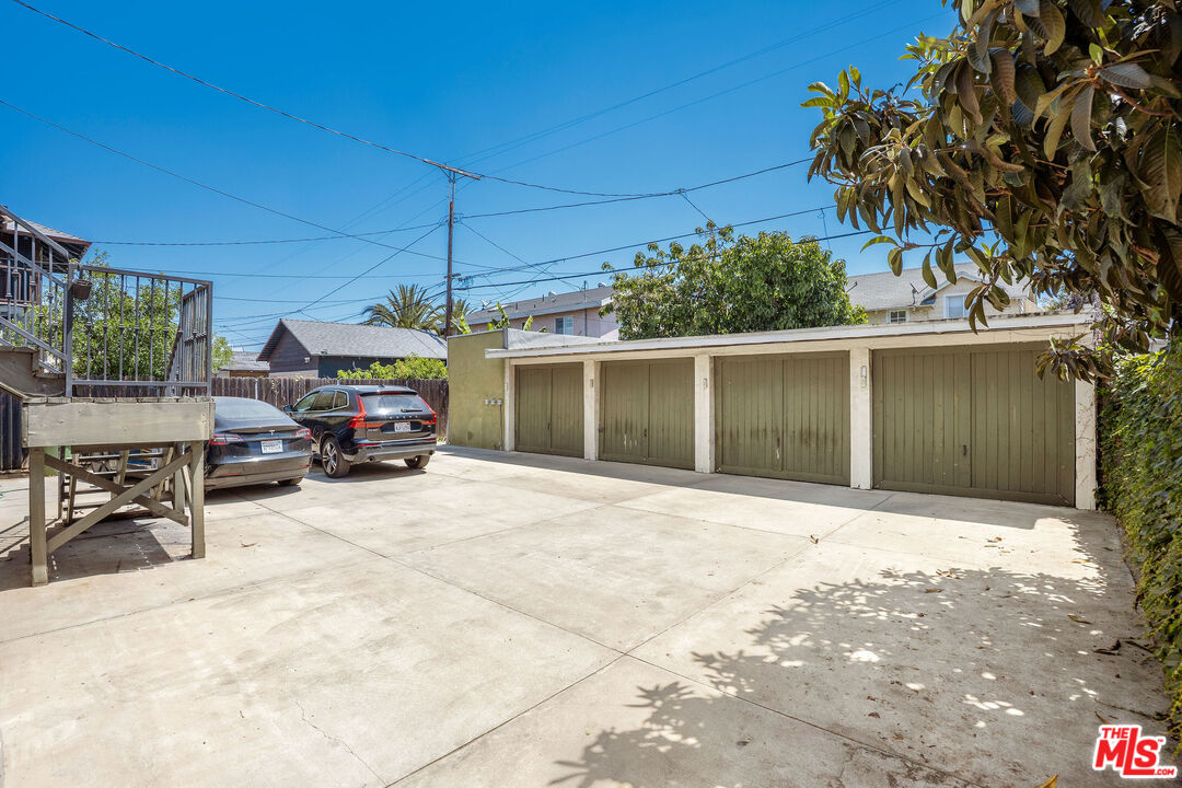 1532 4th Ave