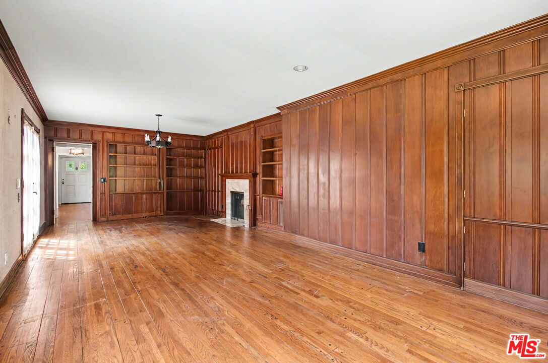 608 Trenton Dr