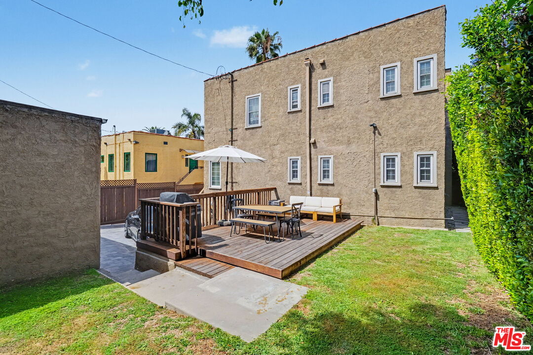 1330 Hauser Blvd