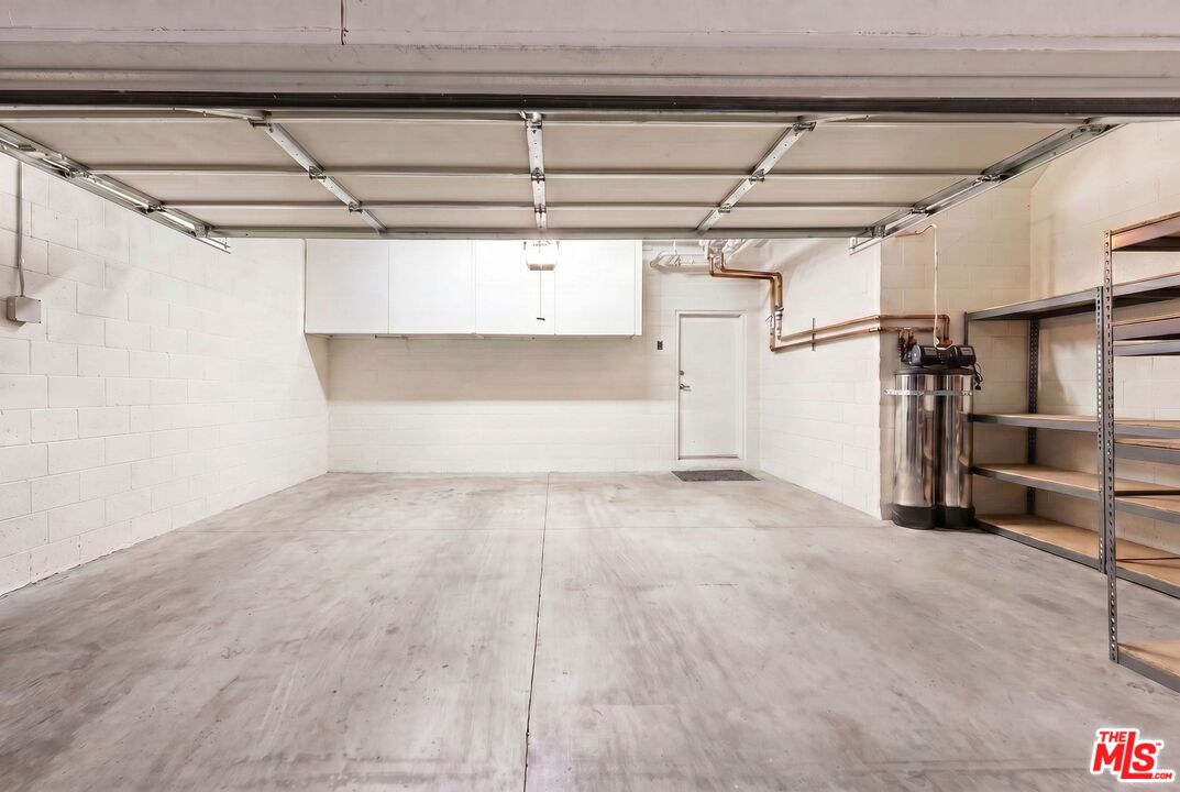908 17th St Unit: 4