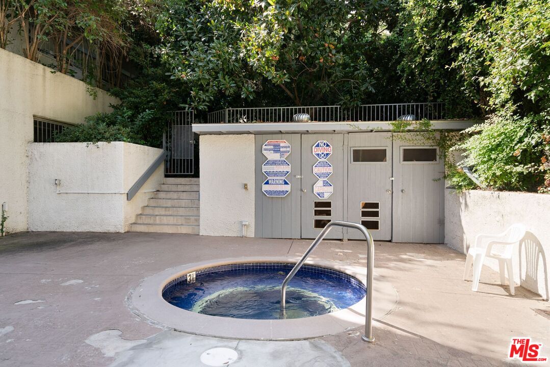 15325 Magnolia Blvd Unit: 108