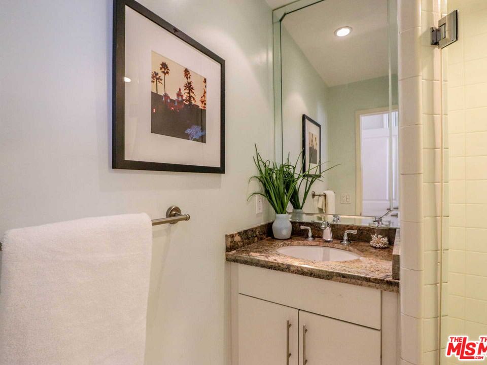 121 S Palm Dr Unit: 404