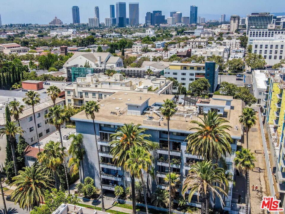 121 S Palm Dr Unit: 404