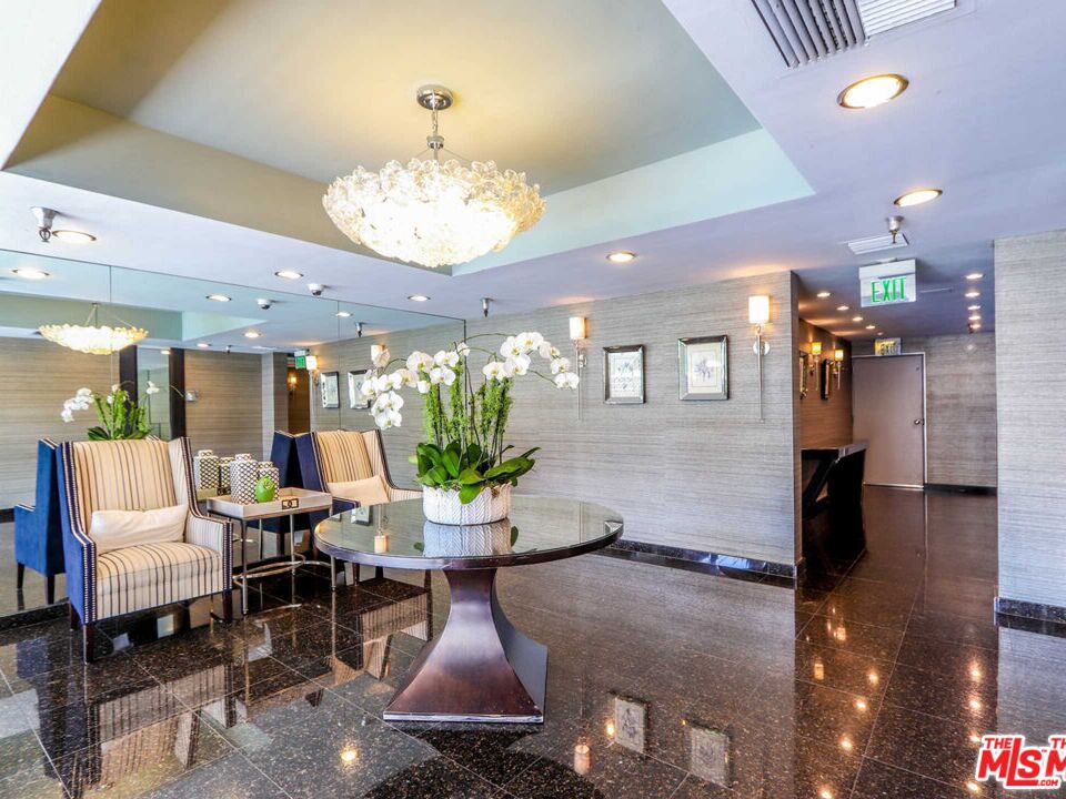 121 S Palm Dr Unit: 404