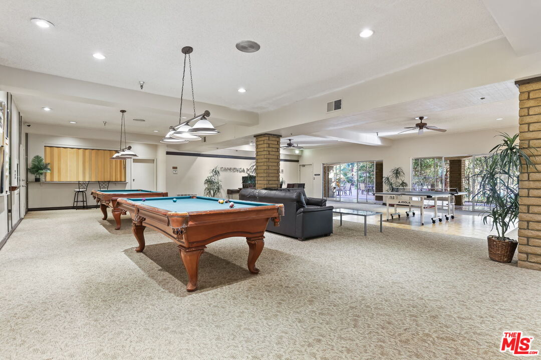 2700 Cahuenga Blvd Unit: 2217