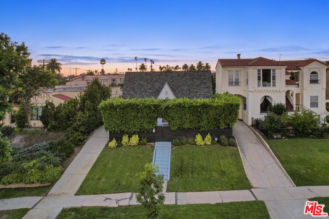 1155 S Rimpau Blvd